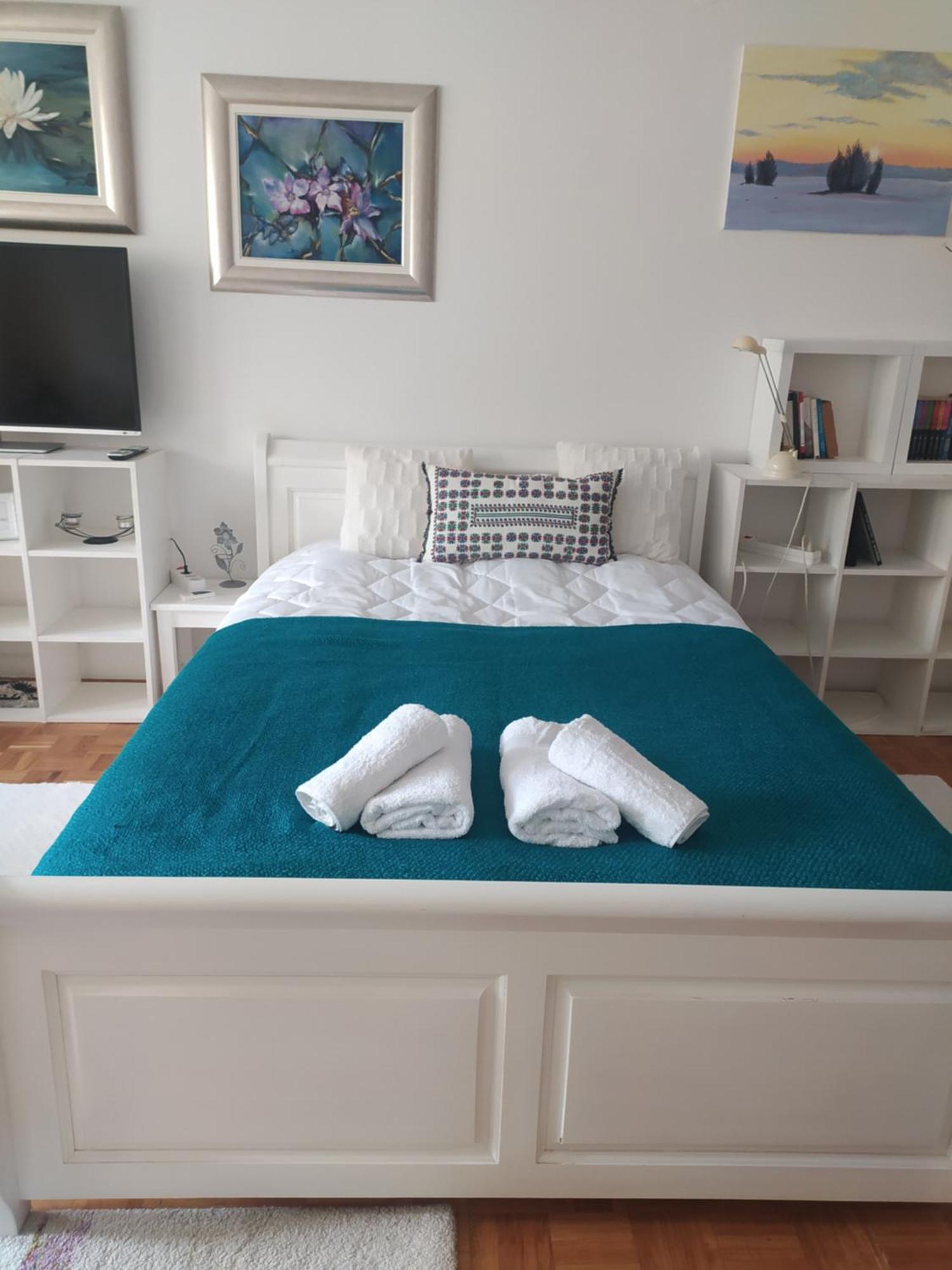 Alea Studio Apartment&Garage In The Heart Of Сараево Екстериор снимка